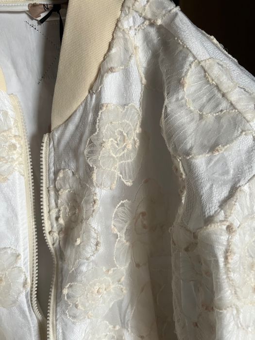 No21 piękna koronkowa bomberka