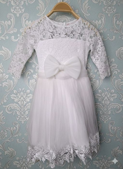 Белое платье на девочку