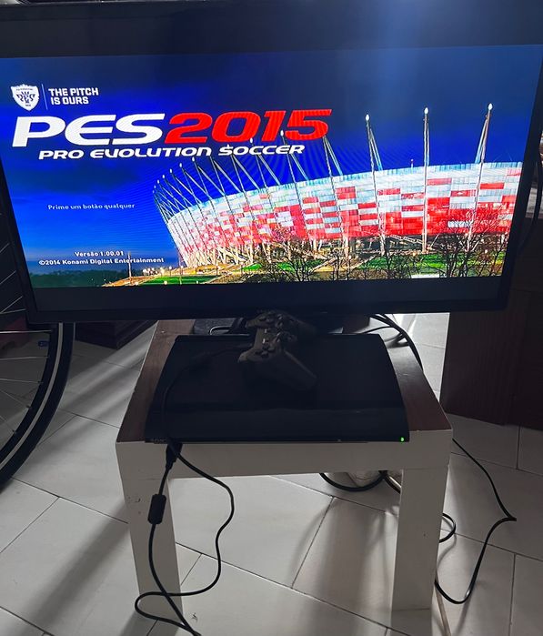 Vendo PS3 com 2 JOGOS