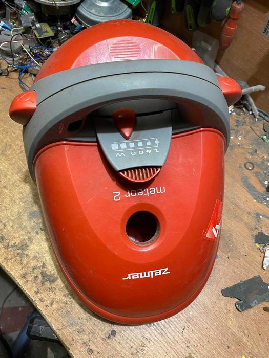 Odkurzacz Zelmer Meteor 2 1600W