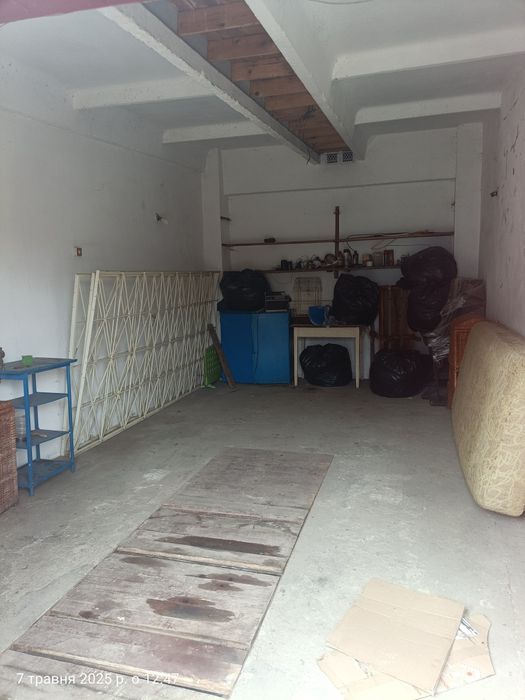 Продам гараж на Виставці