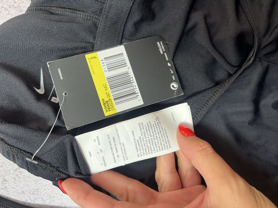 Nike суцільний купальник зі встівками оригінал