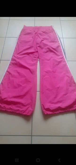 Spodnie dresowe dzwony roz.M Reporter