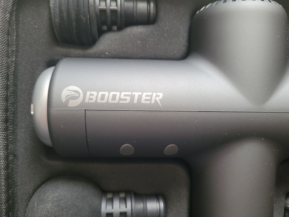 Професійний перкусійний масажер Booster