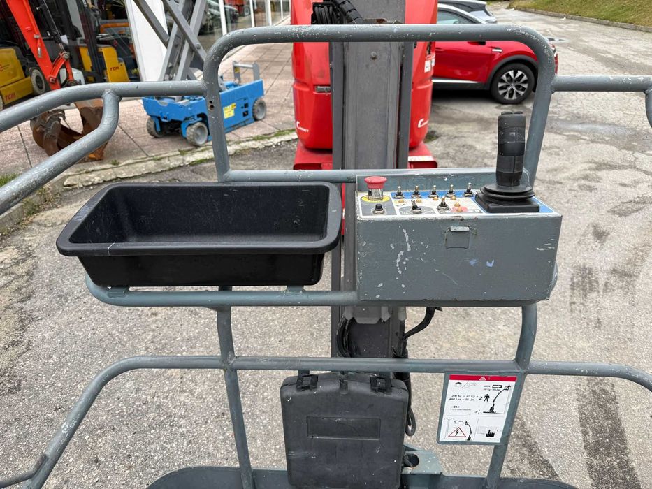 PLATAFORMA ARTICULADA MANITOU