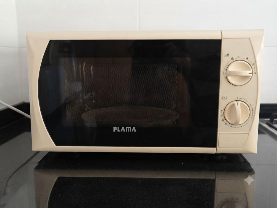Microondas Flama 20 litros