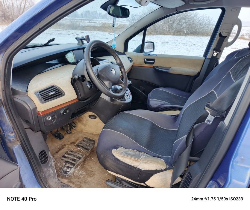 Lancia Phedra 2.2  128km