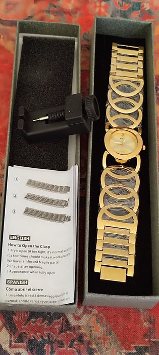 Damski zegarek wodoodporny