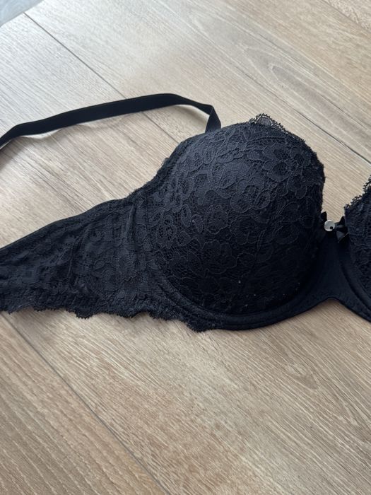Biustonosz stanik hunkemoller