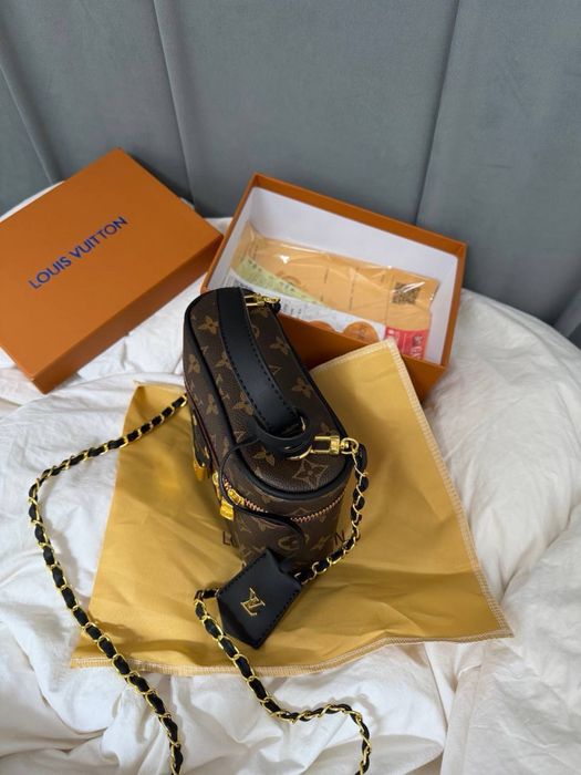 Сумка сумочка клатч рюкзак барсетка мессенджер бананка  луі вітон Louis Vuitton