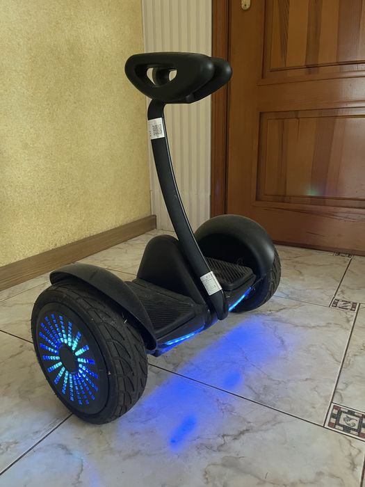 Продам гіроскутер ninebot mini