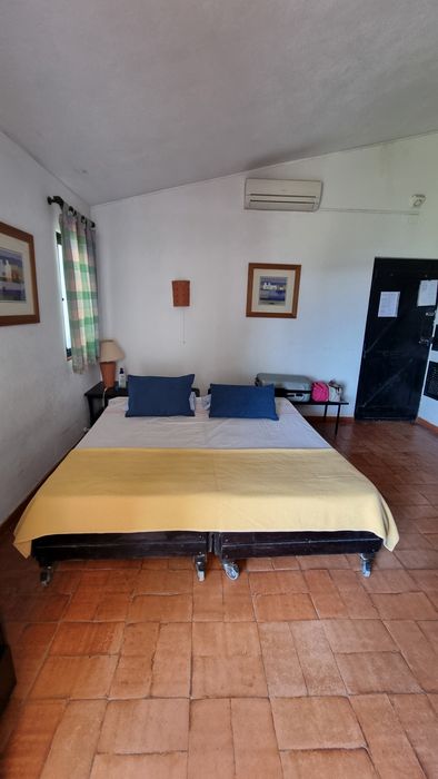 Alugo apartamento T0, Pedras del Rei