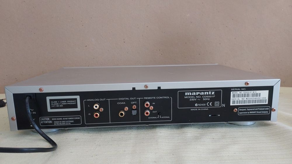 CD  проигрыватель Marantz
