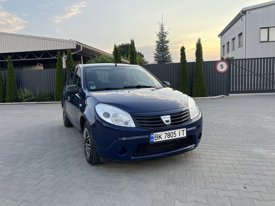 Продам Dacia Sandero 1.4 бенз