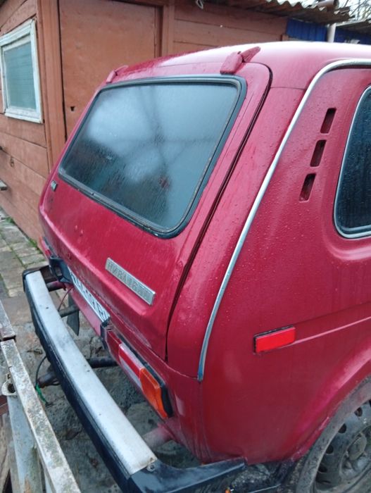 ВАЗ 2121 автомобіль