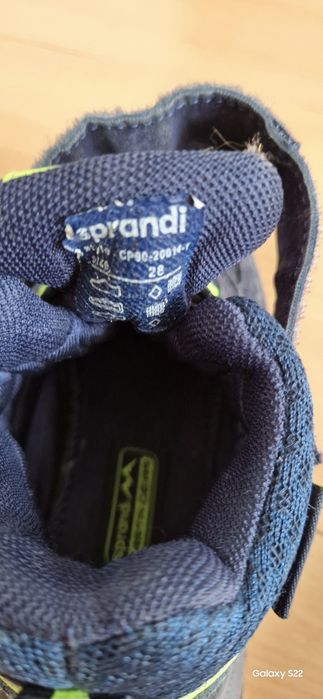 Buty chłopięce roz. 28
