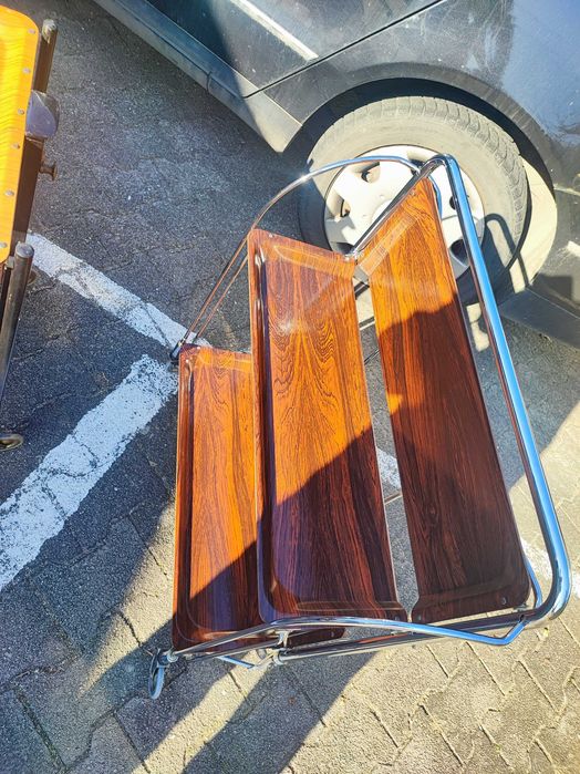 Mobilny stolik serwisowy - barek .