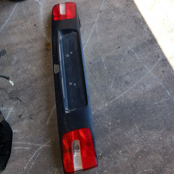 Refletor mala volvo v40 ano.2002