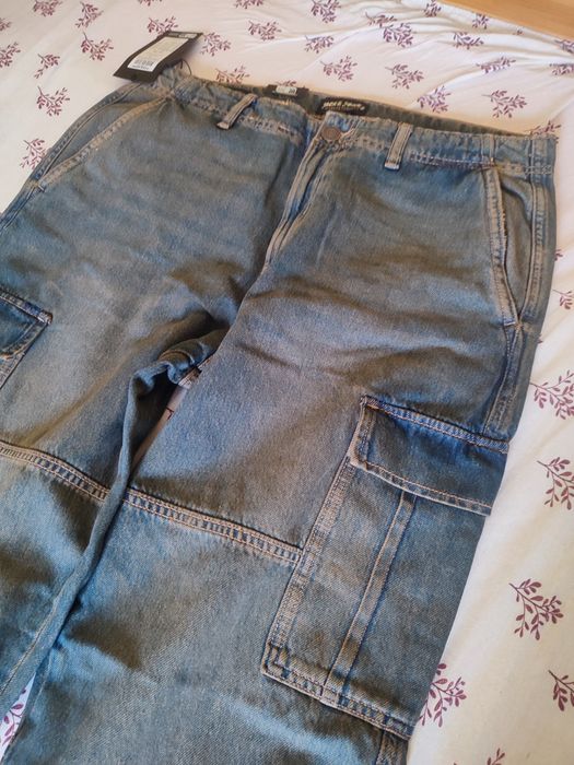 Nowe, męskie jeansy