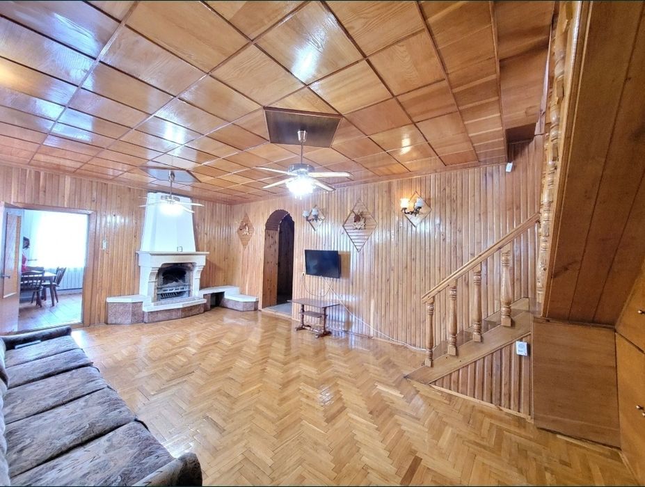 Липинський масив!Об'їзна! Північний ринок поруч! 2п,185м,11сот! 175000