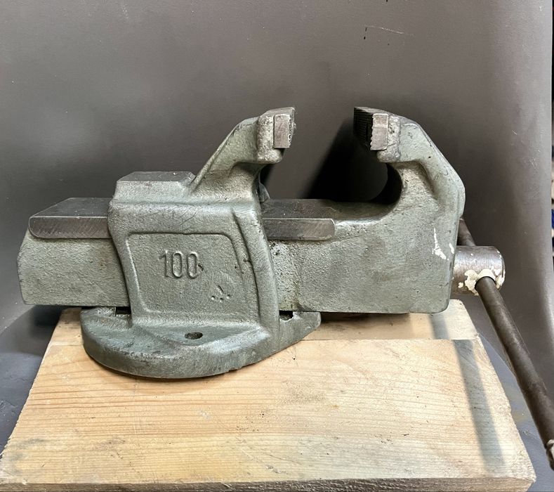 Imadło BISON 100 malo uzywane jak nowe stare dobre 10cm