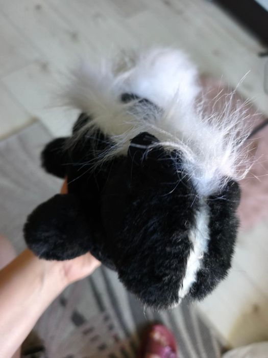 Skunks pluszak rękodzieło