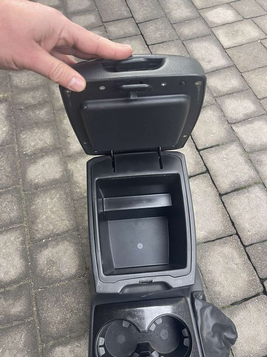 Деталі КіА Соренто 2009