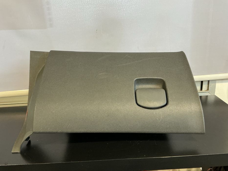 PORTA LUVAS OPEL CORSA D ANO 2011