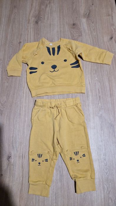 Теплий костюм h&m 12m