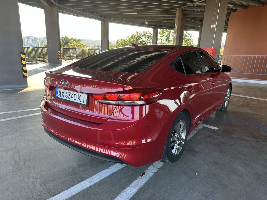 Hyundai Elantra 2.0 газ/бензин