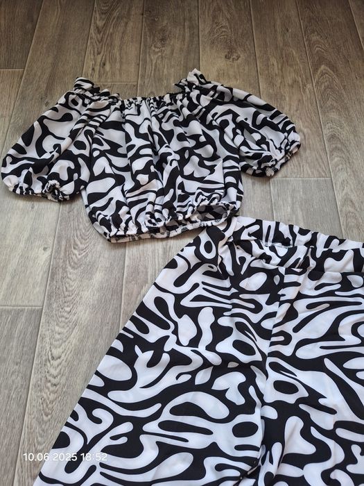 Костюм на дівчинку 146 розмір