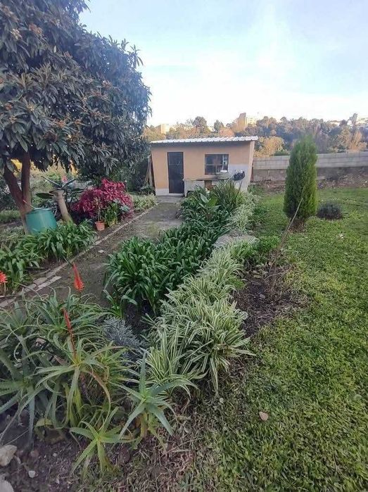 Moradia com 4 Habitações Independentes | Campanhã – Porto