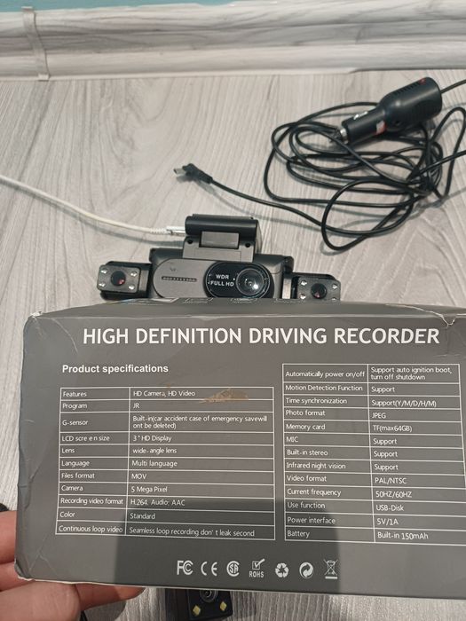 Kamera samochodowa 4x kamera Full HD DVR + kamera cofania