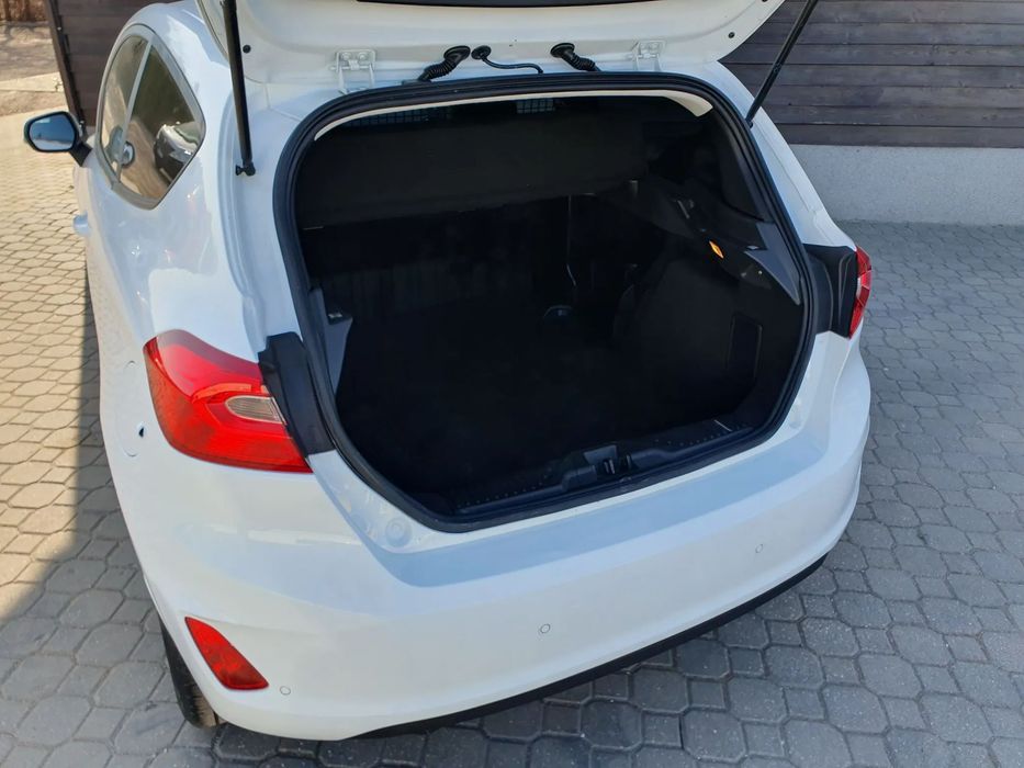Ford Fiesta  VAN BENZYNA  Klima VAT-1 Faktura 23%  nr.381