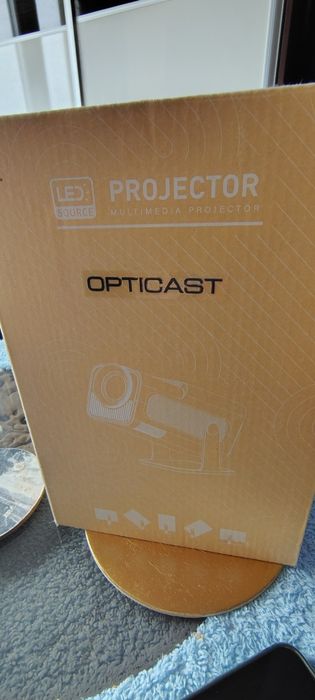 Projektor  hy320