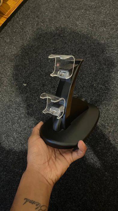 PS4, 2 comandos, 4 jogos, live gaming cam