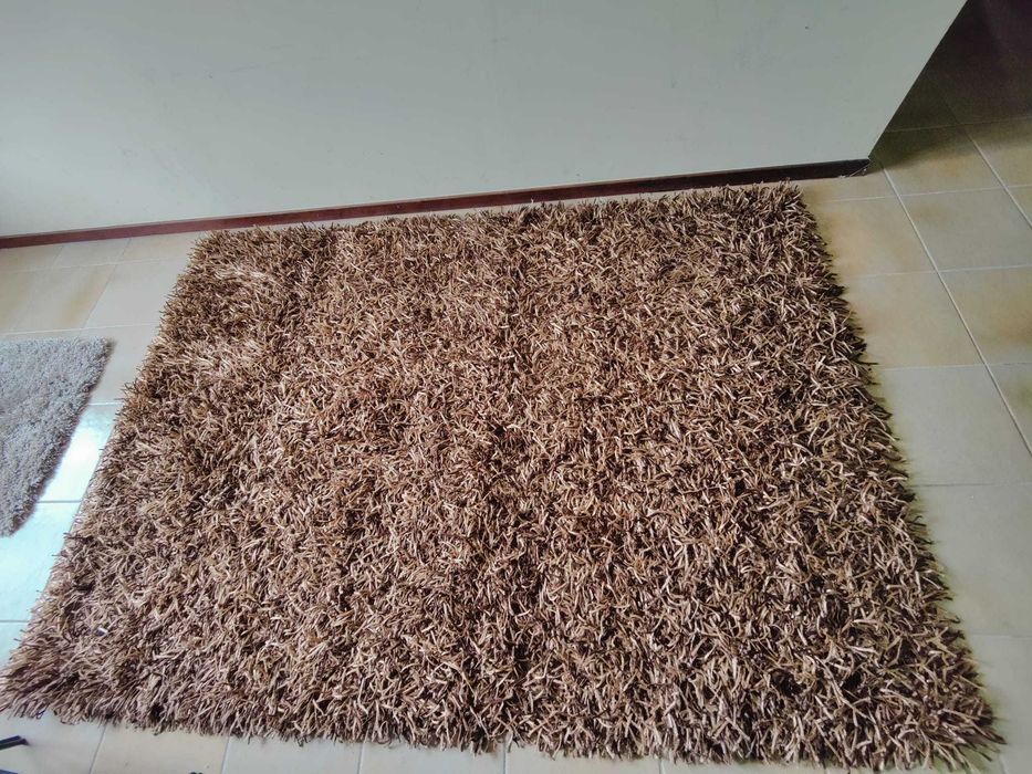 Tapete Rubilar Shaggy 160x230cm em excelente estado