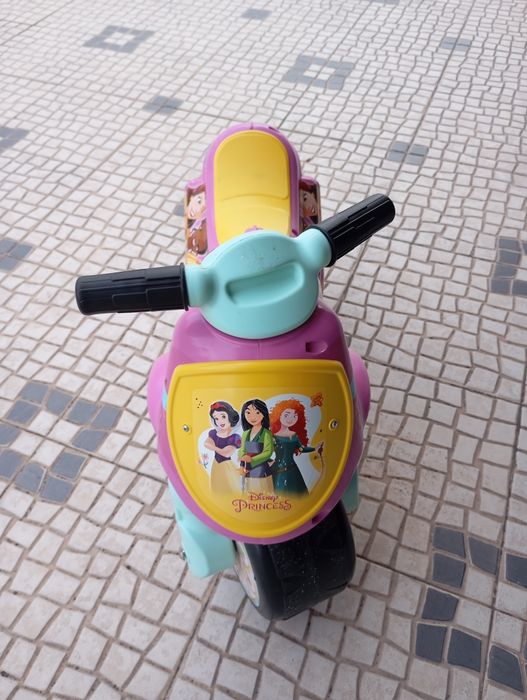 Bicicleta Equilíbrio Disney Criança