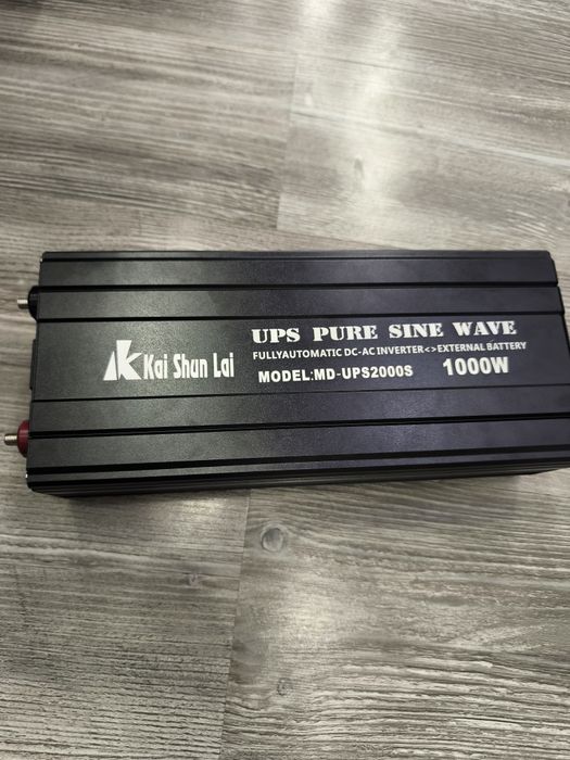 Продам інвертор UPS