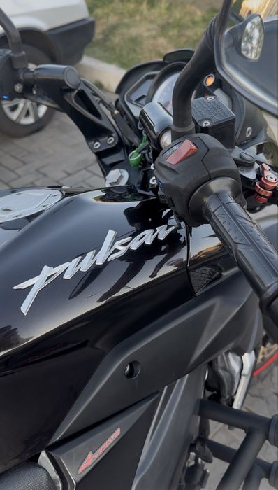 Bajaj Pulsar ns200