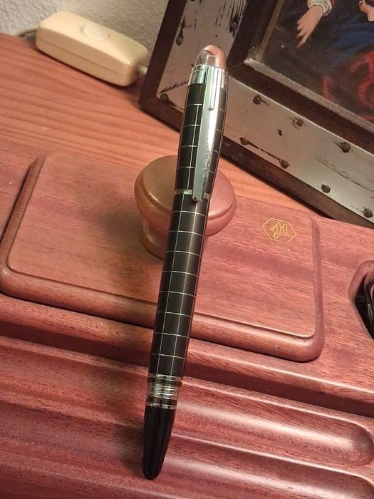 Montblanc Starwalker Rollerball