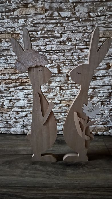 Drewniane zające wielkanocne