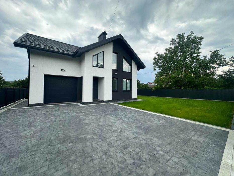 Будинок мрії чекає на вас