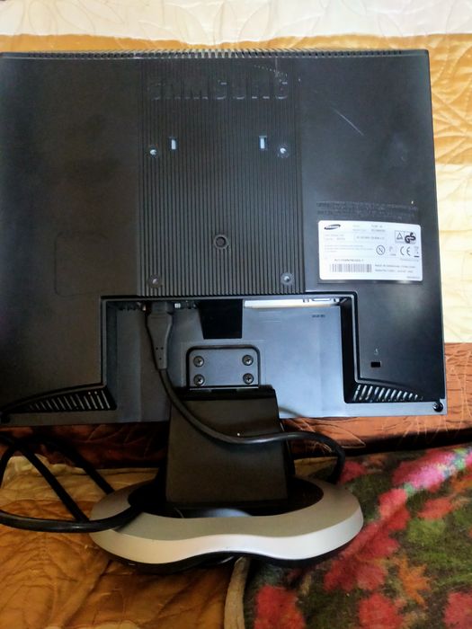 Monitor Samsung Sync Master 710 N 17 cali