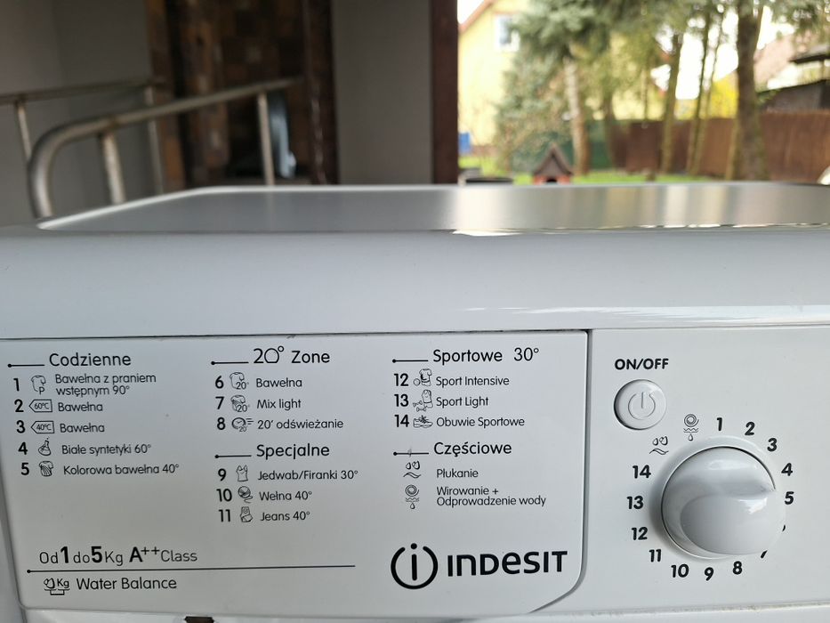 Pralka Indesit slim