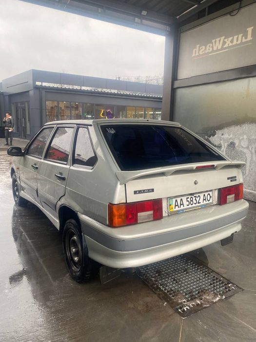 ВАЗ 2114 на повному бойовому ходу