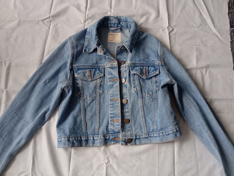 Продам джинсову курточке