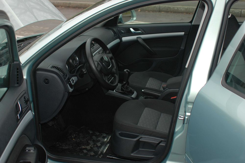 Шкода октавія A5 1,6 MPI