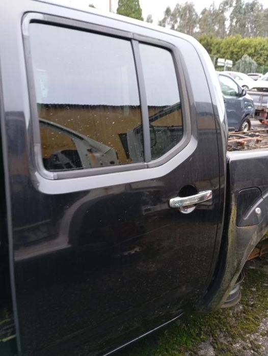 Porta trás esquerda NISSAN NP300 Navara Pick Up (D40)