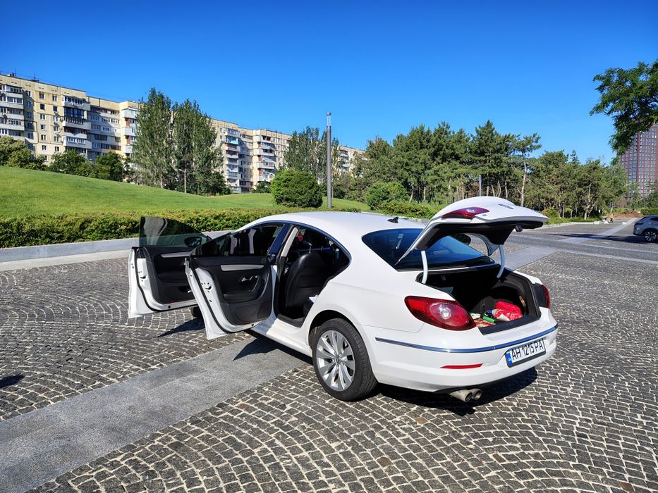 Продам Volkswagen Passat CC R-line 2011